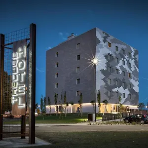 The Cube **** Fidenza